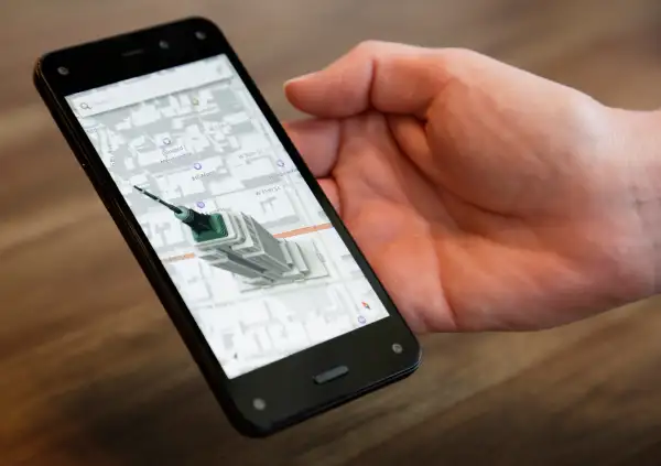 Amazon Fire Smartphone with 3D map feature
