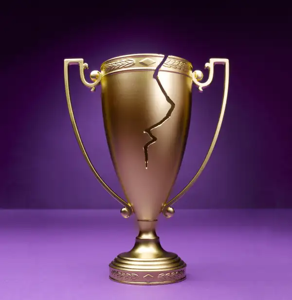 trophy with crack in it