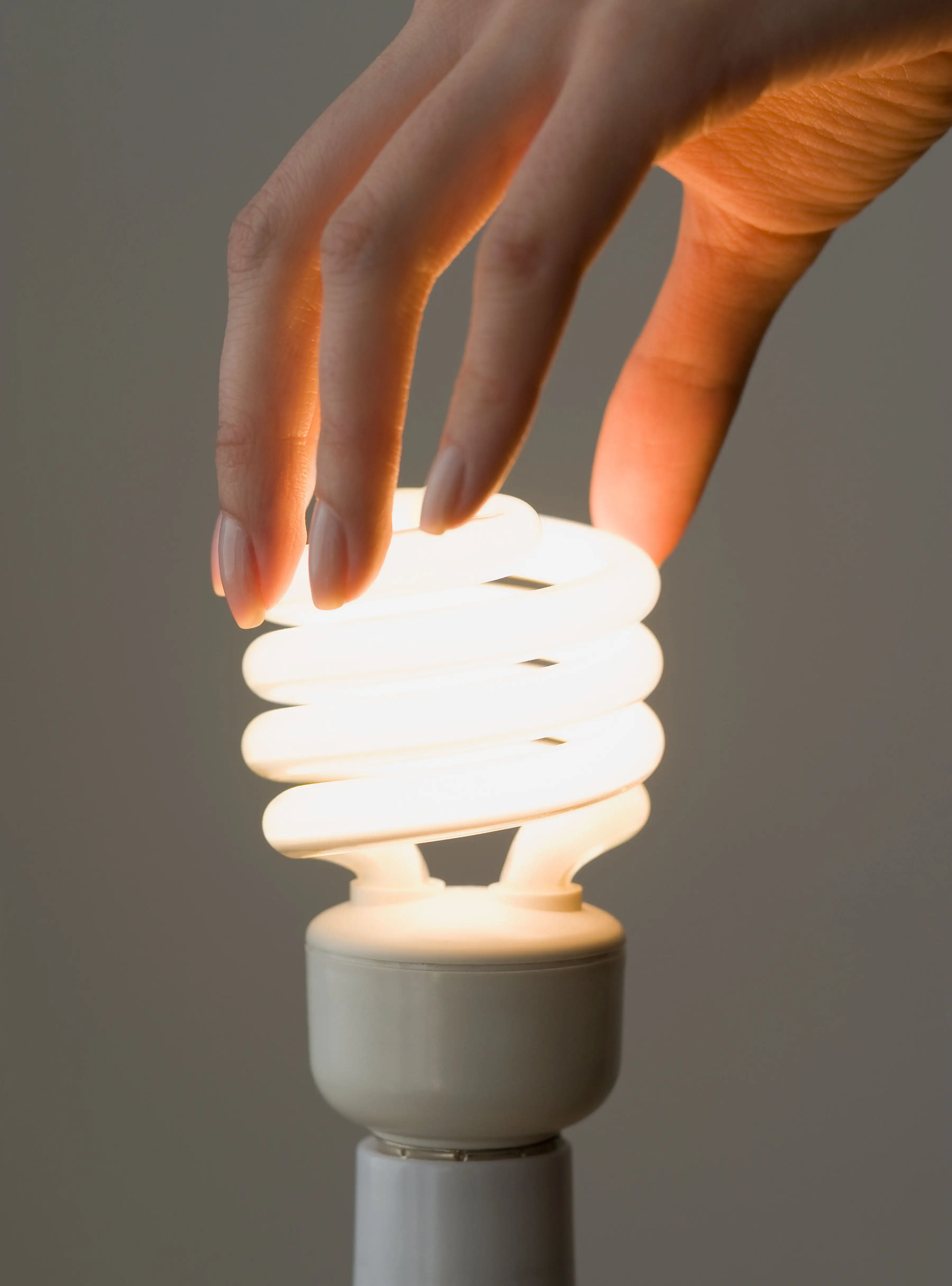 150420_EM_EarthDay_Lightbulb