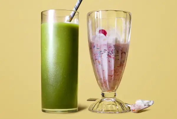 milkshake and green detox shake