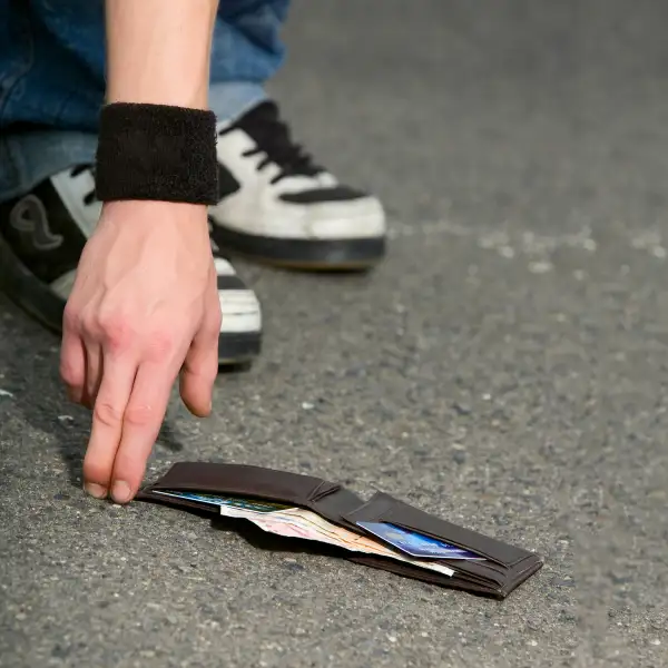 lost wallet on street