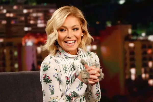Kelly Ripa ( LIVE with Kelly and Michael ) appears on Jimmy Kimmel Live on Thursday, February 25, 2016.