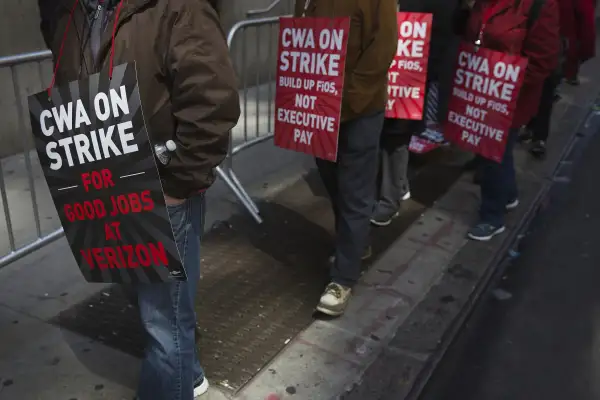 Verizon's Clash With Union Leads To Strike By 39,000 Workers