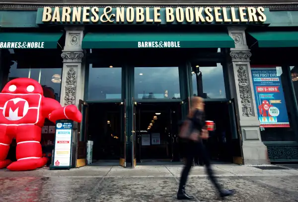 Inside A Barnes &amp; Noble Inc. Location As New CEO Sees Non-Book Items As Key To Holidays