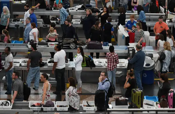 Some experts say TSA PreCheck should be available for a lower cost.