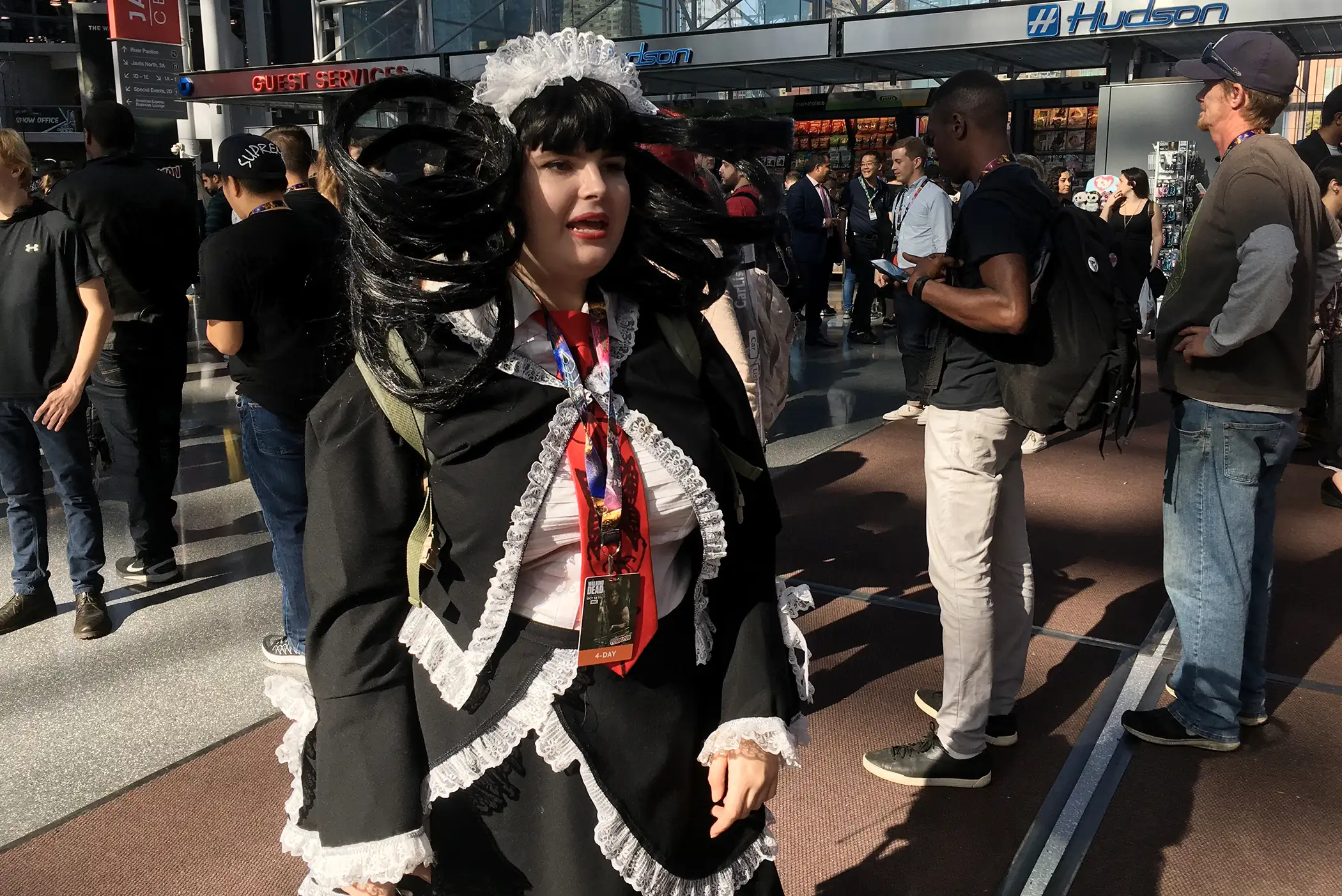 161007_GAL_ComicCon_GothFrenchMaid