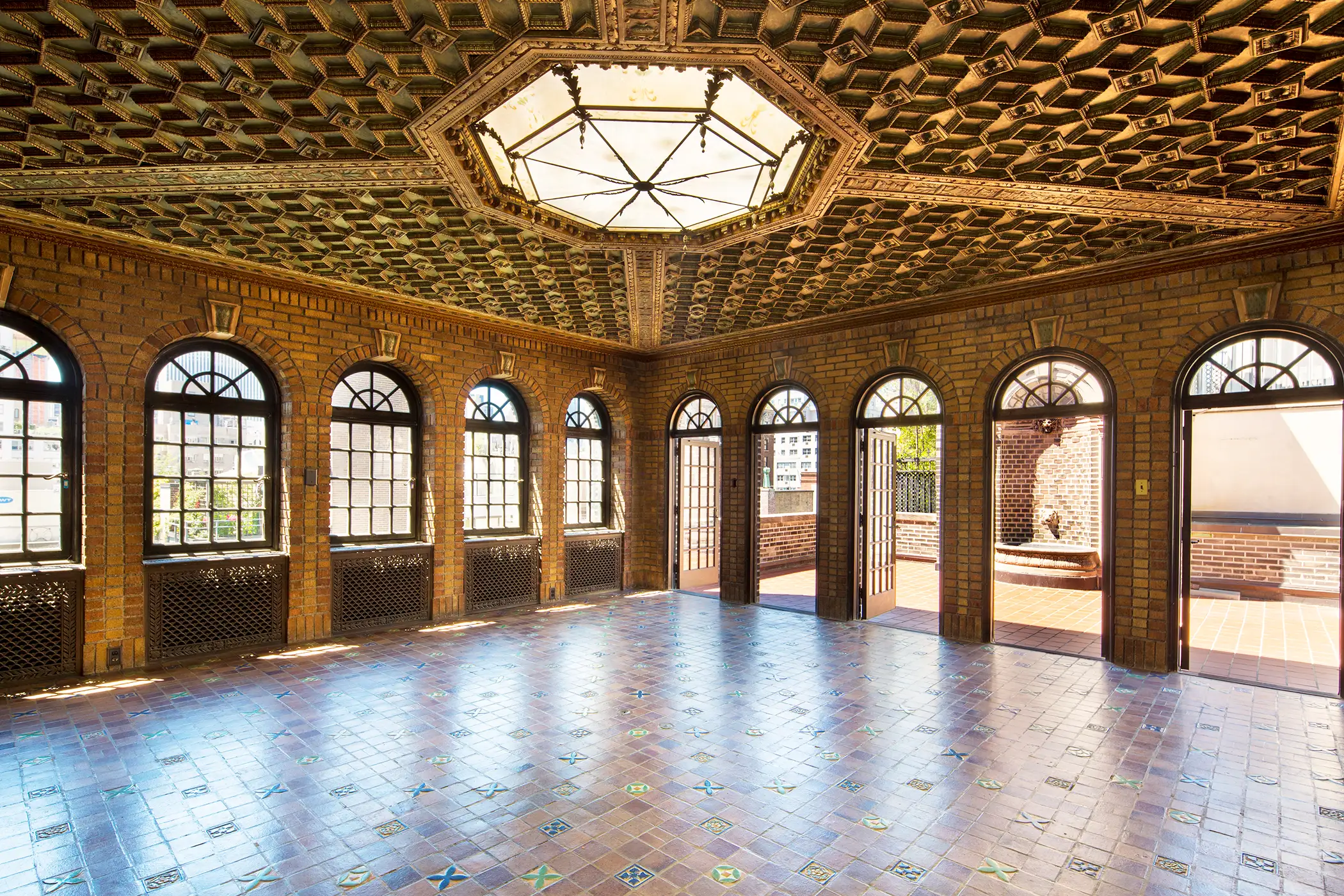 Manhattan Mansion Terrace Room