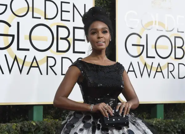 NBC's  74th Annual Golden Globe Awards  - Arrivals