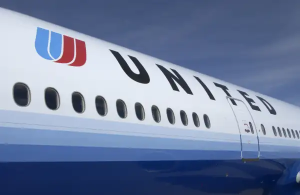 United Airlines Plane