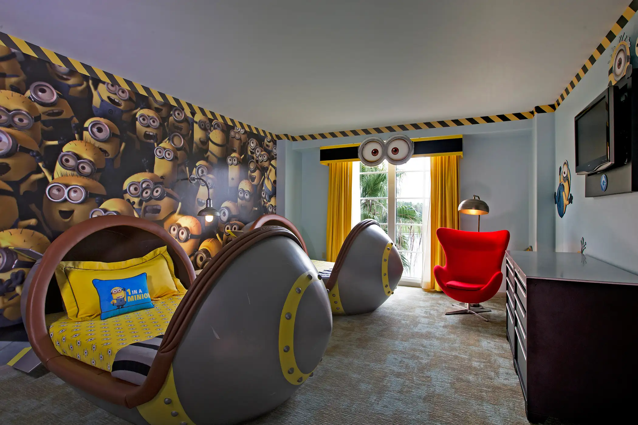 170518-universal-studios-cost-loews-portofino-bay-hotel-despicable-me-suite