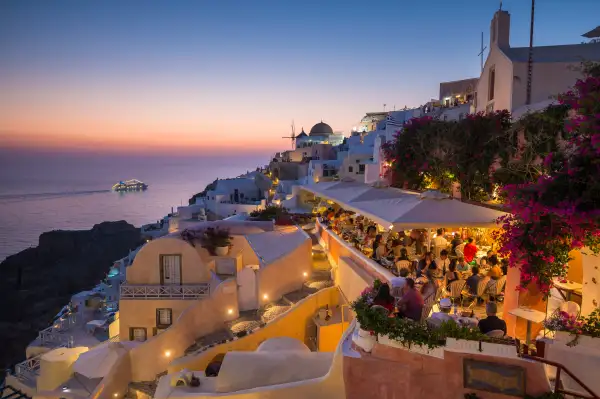 Greece, Cyclades Islands, Santorini (Thira), Oia, village with view on sea