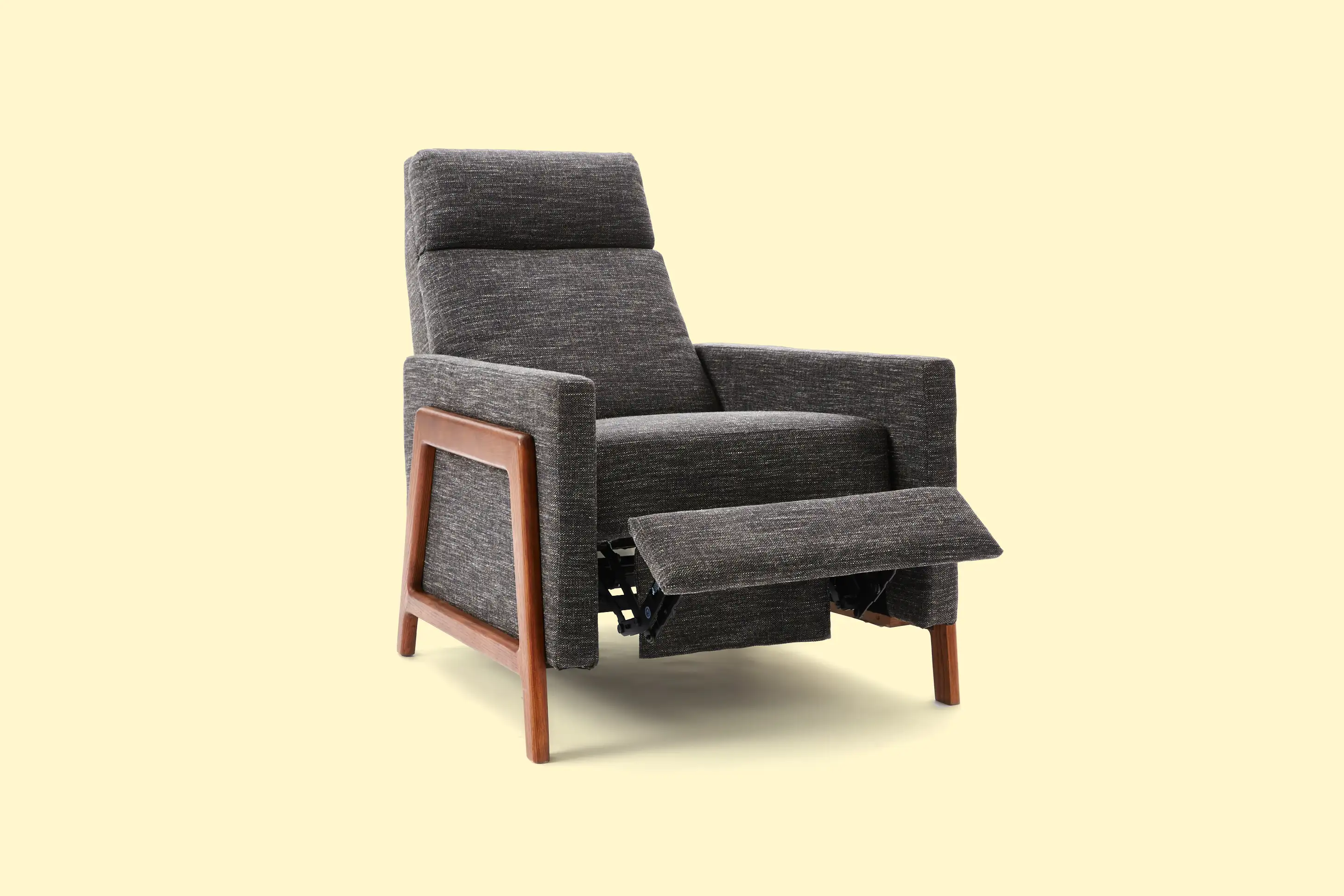 170629-online-furniture-recliner