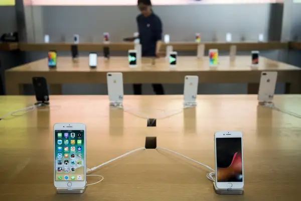 Apple Inc.'s iPhone 8 Arrives in Stores in China
