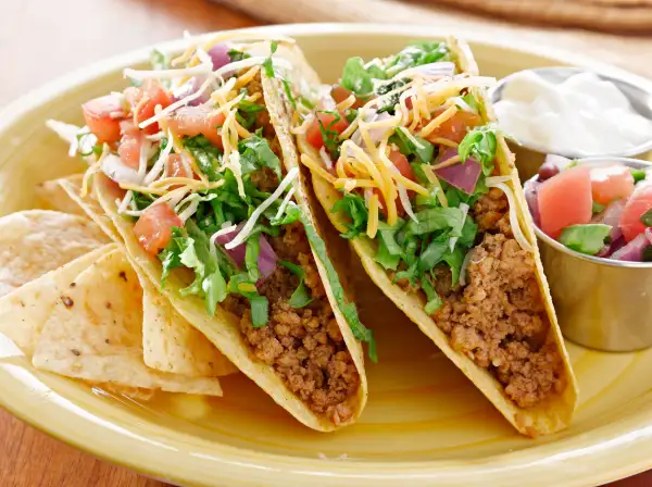 national taco day, free tacos and deals