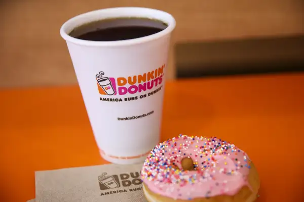 Dunkin' Donuts donate blood gift card red cross