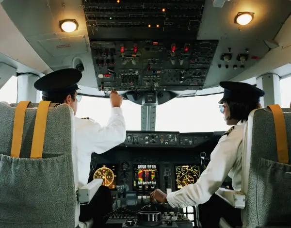 Male and female airline pilots