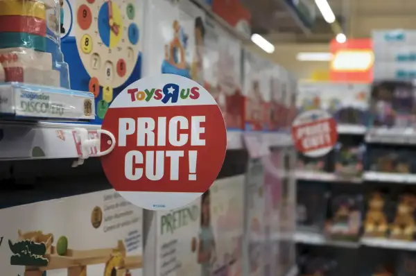 'Toys R Us' Store Faces Possible Bankruptcy