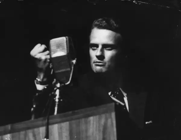 Billy Graham-preaching