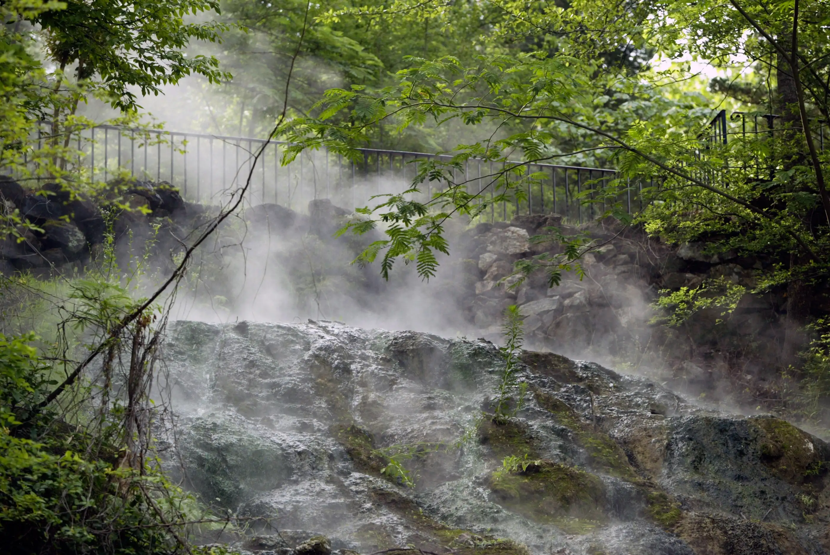 180601-best-national-parks-hot-springs