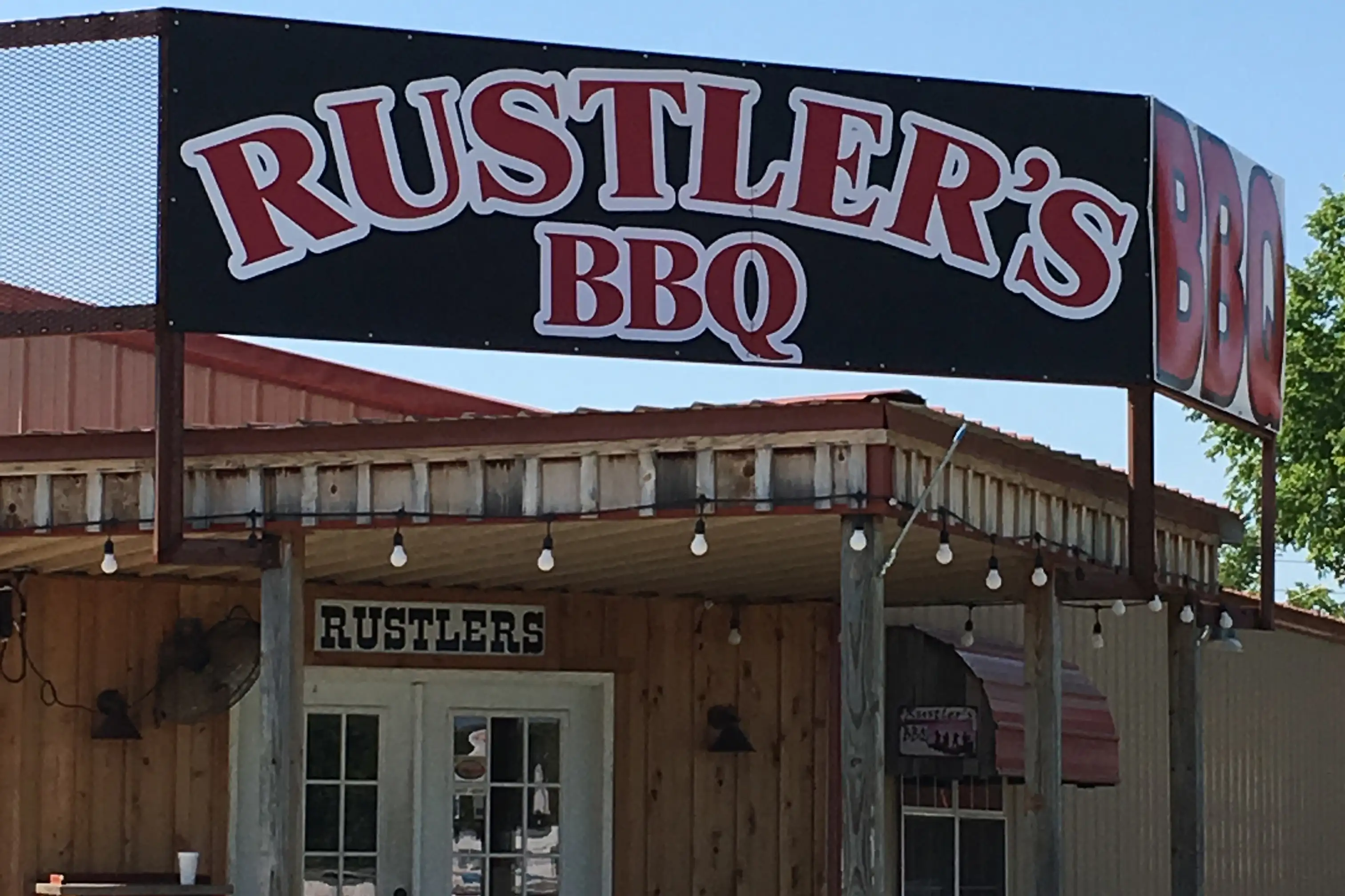 Rustlerâs BBQ