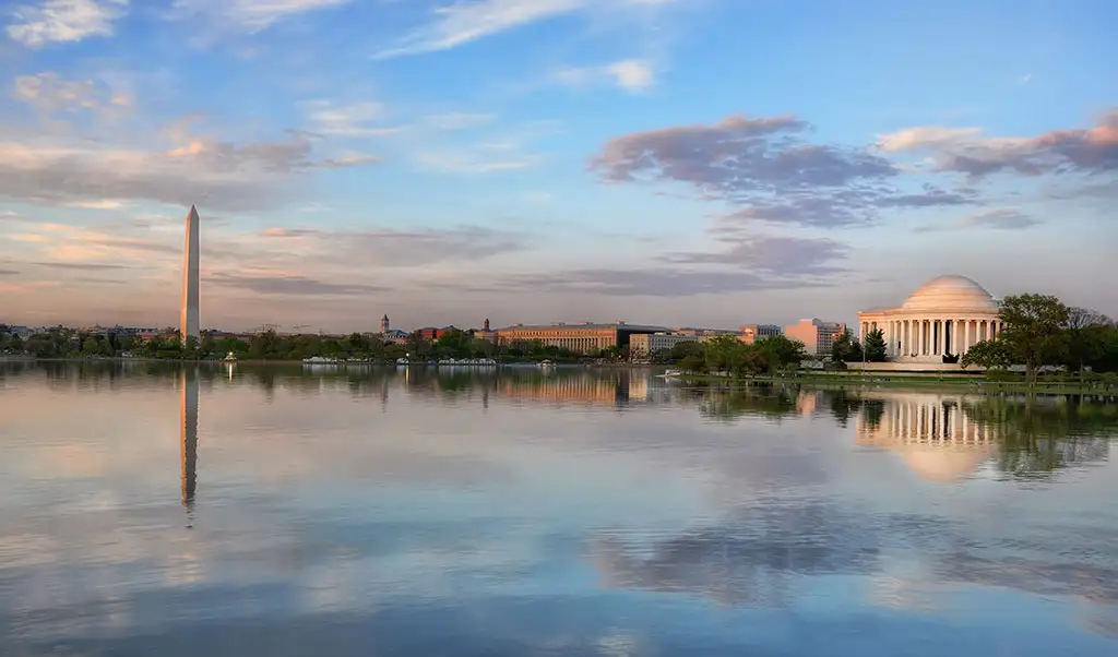 Washington monument and Jefferson memorial as seen from tidal basin