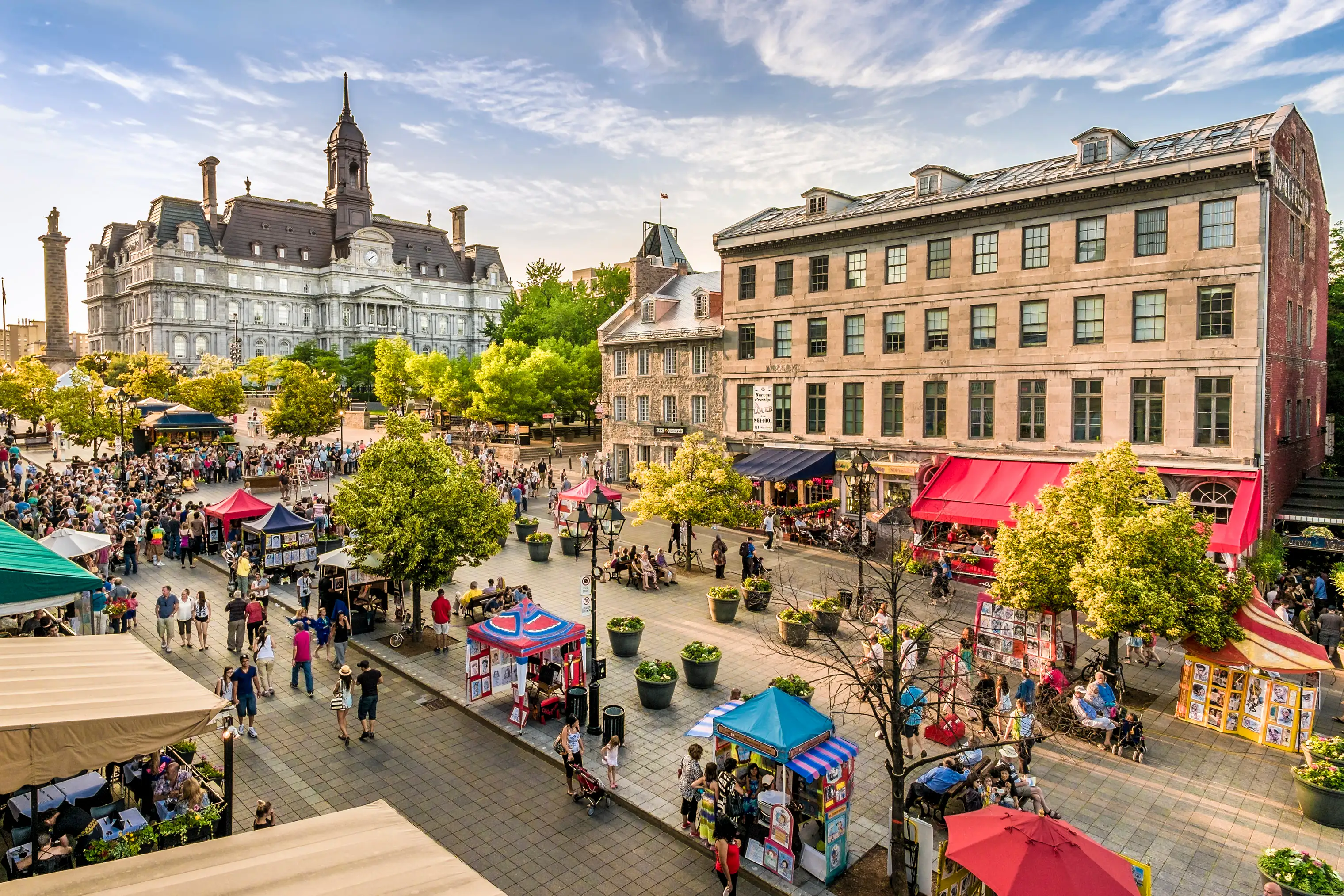 Lively markets draw crowds in Montreal.