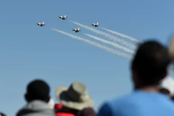 Crowd watching air force sky performance in Warner Robins, Georgia