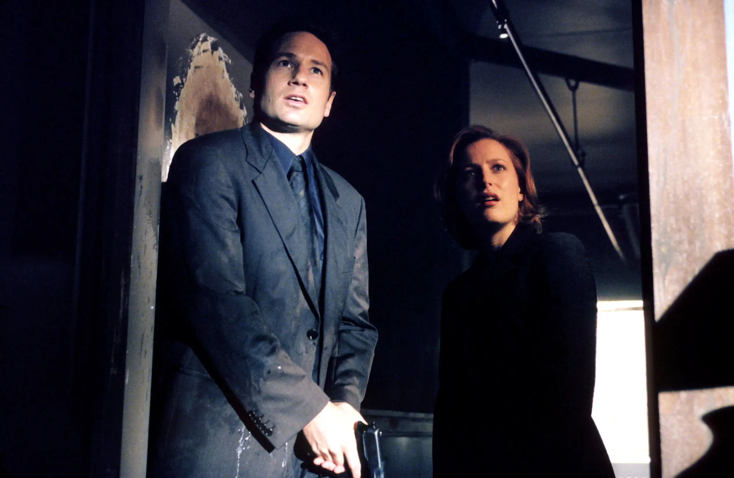 THE X-FILES, David Duchovny, Gillian Anderson, &quot;The Goldberg Variation&quot; airing 12/12/99 (Season 7),