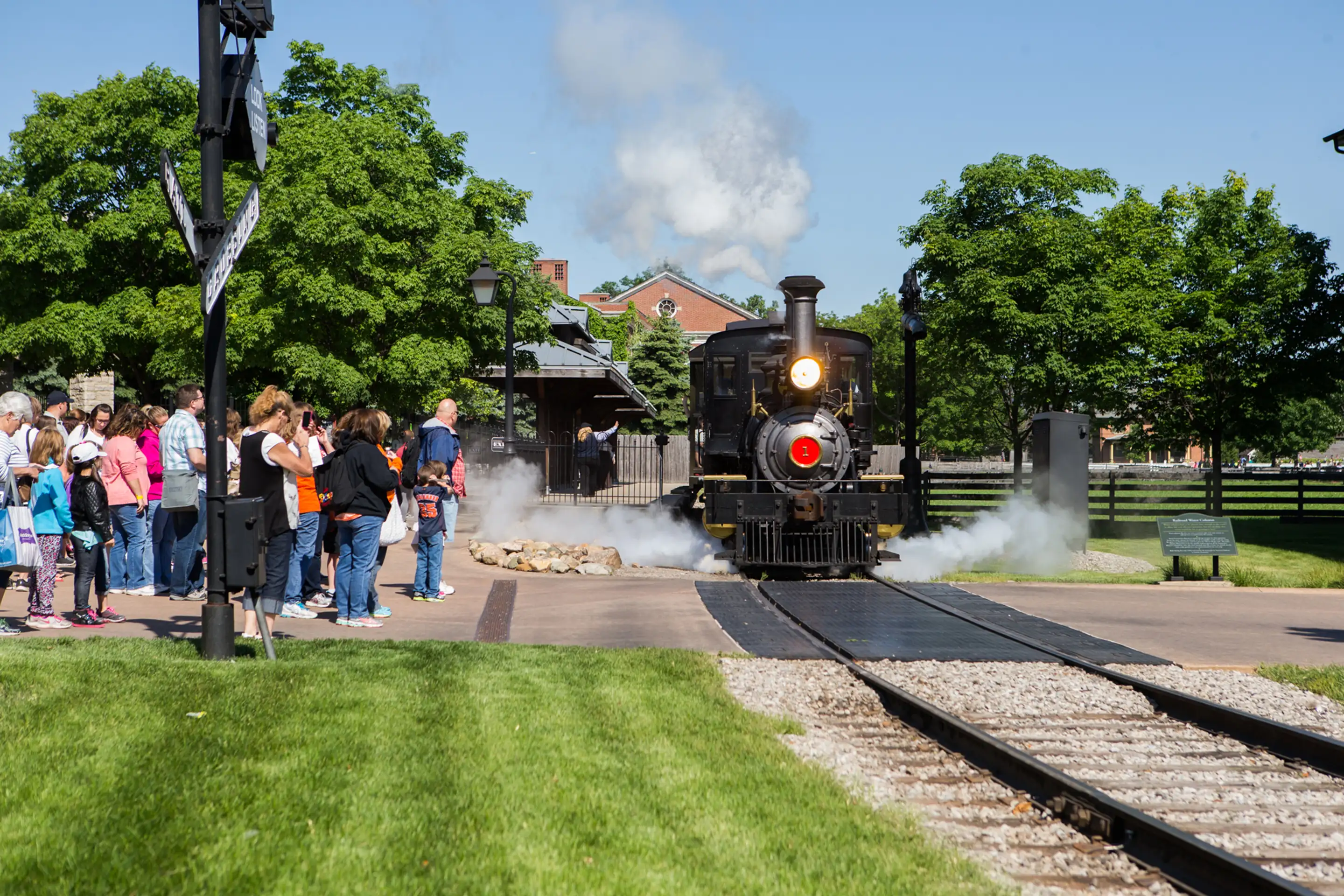 Residents of West Bloomfield are a short 35 minute drive from Greenfield Village and The Henry Ford Museum, an 80 acre indoor and outdoor history museum complex.