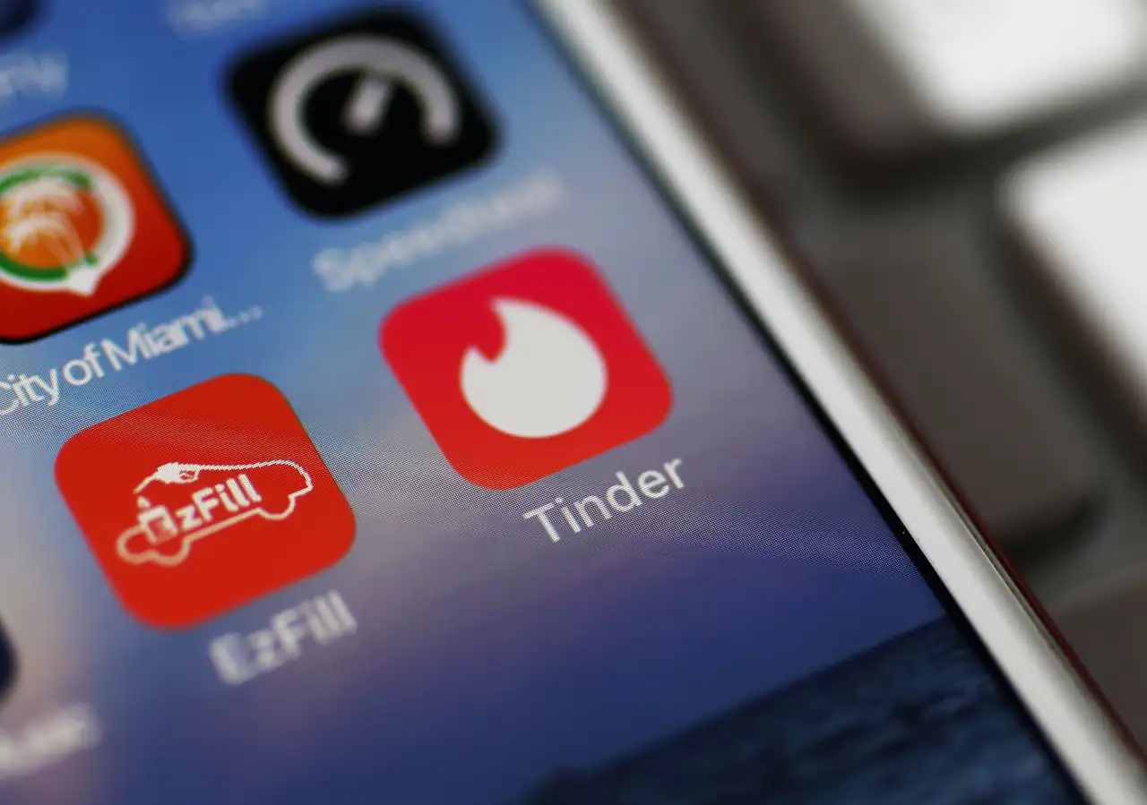 Best Dating Apps: Price for Premium Access at Tinder, Bumble | Money