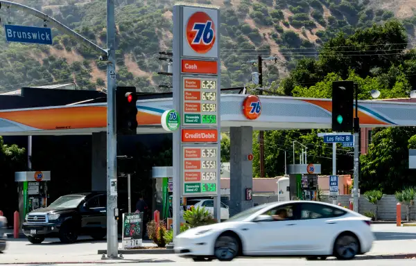 High gas prices on May 31, 2022 in Los Angeles California