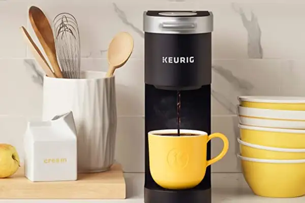 keurig-mini-in-kitchen